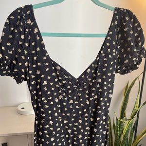 Billabong Black Floral Sweetheart Midi Dress (SMALL)